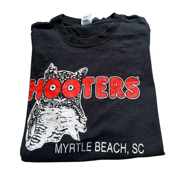 Vintage Y2K Hooters tshirt Myrtle Beach, SC Delta medium weight - Picture 4 of 4